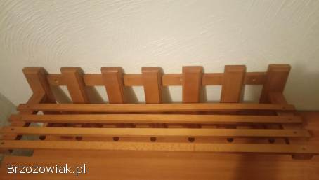 Wieszak drewniany z półką